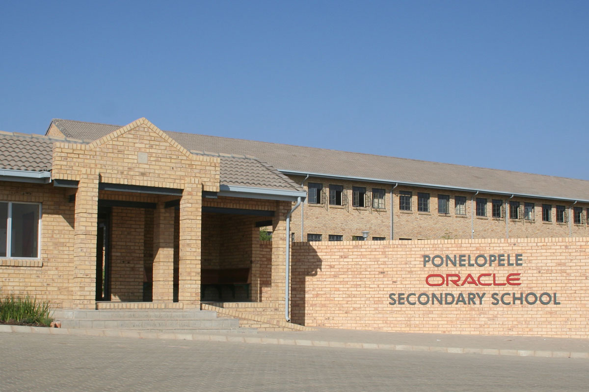 oracle secondary school